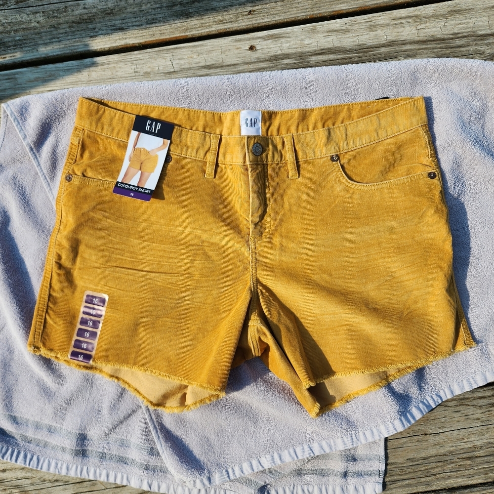 Gap women's shorts size 16 pair 2 of 2
